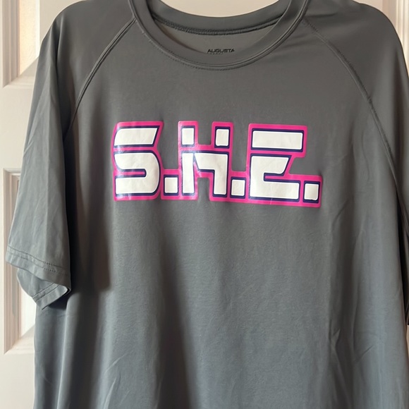 Workout top gray t shirt  size XL active wear lounge casual graphic - Picture 2 of 13